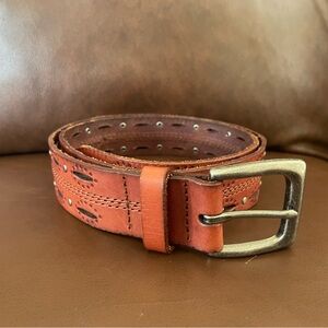 Women’s Medium Leather Carhartt Belt